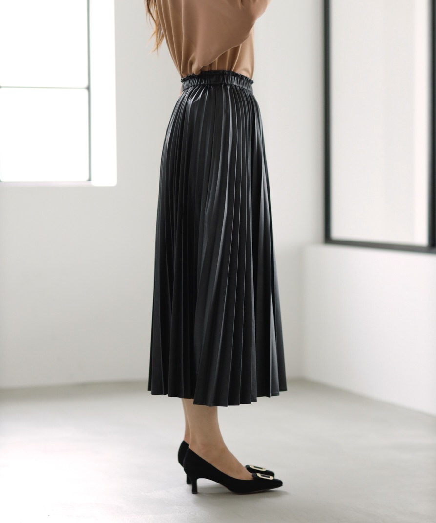 エアリーレザープリーツスカート | WEBストア | ファッションレンタル【EDIST. CLOSET】